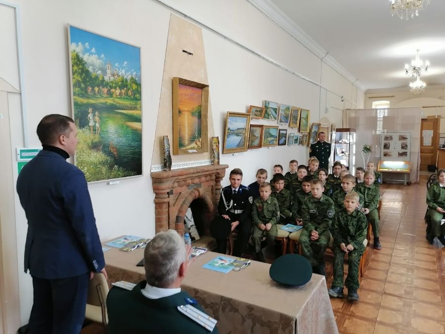 В Свердловской области казачатам рассказали об уральских писателях В Свердловской области казачатам рассказали об уральских писателях
