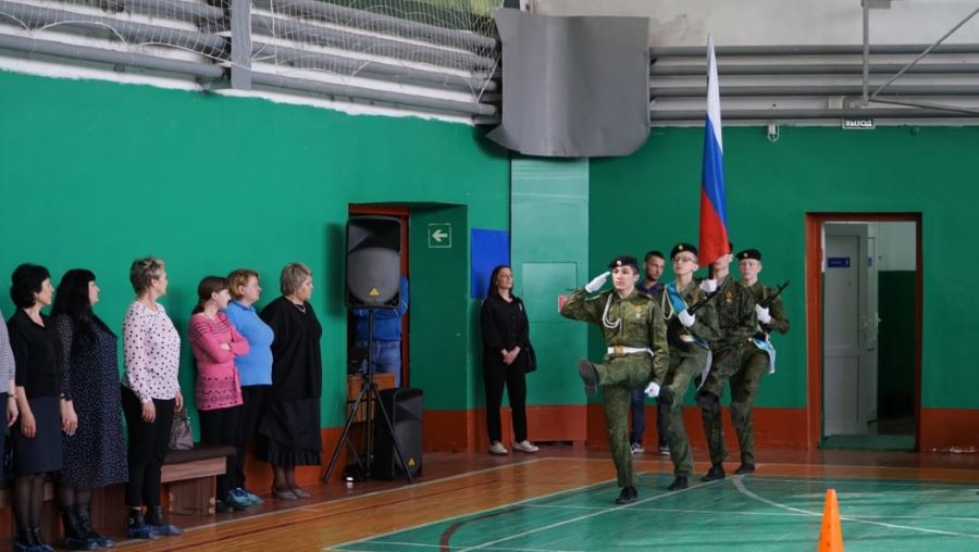 Кадеты Камышлова показали отличную строевую подготовку на конкурсе