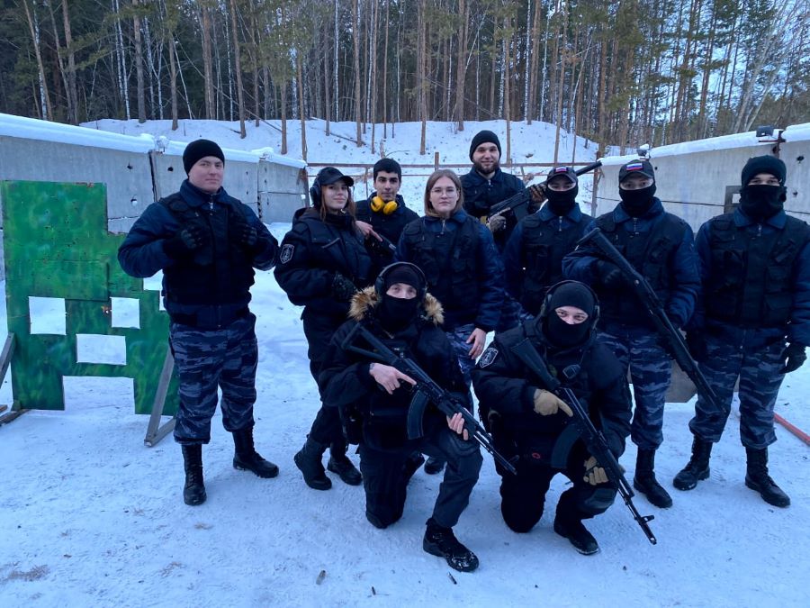 У бойцов КОБР прошла тренировка по стрельбе