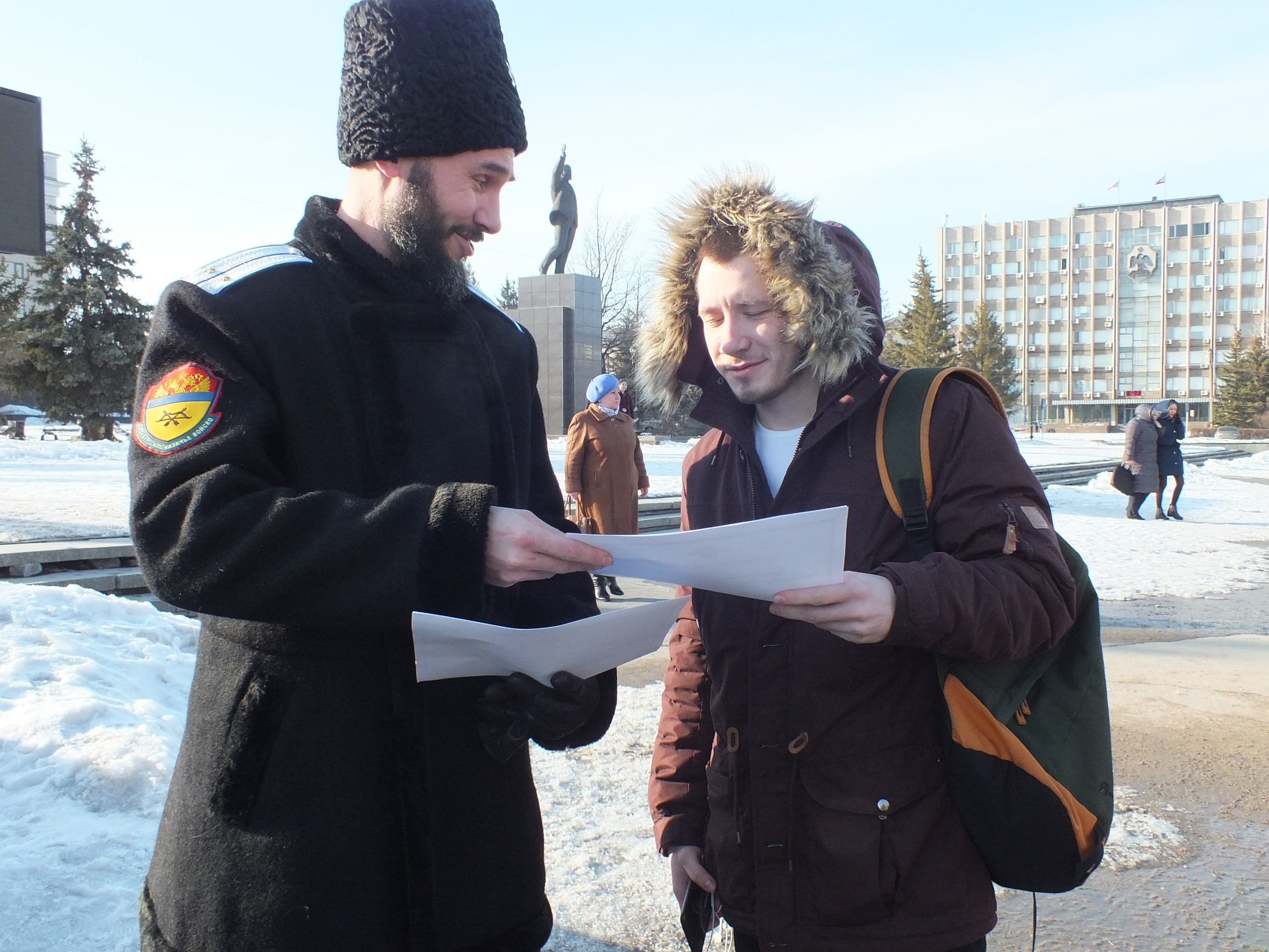 Представитель Оренбургского казачества в г. Орске стал активистом акции «Приглашаем на службу» Представитель Оренбургского казачества в г. Орске стал активистом акции «Приглашаем на службу»