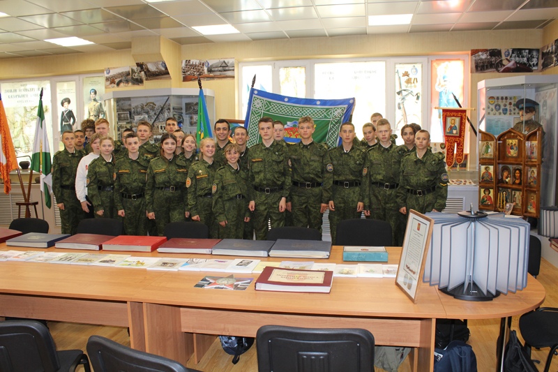 Екатеринбургский кадетский корпус познакомил новое поколение кадет с казачьей историей и культурой Екатеринбургский кадетский корпус познакомил новое поколение кадет с казачьей историей и культурой