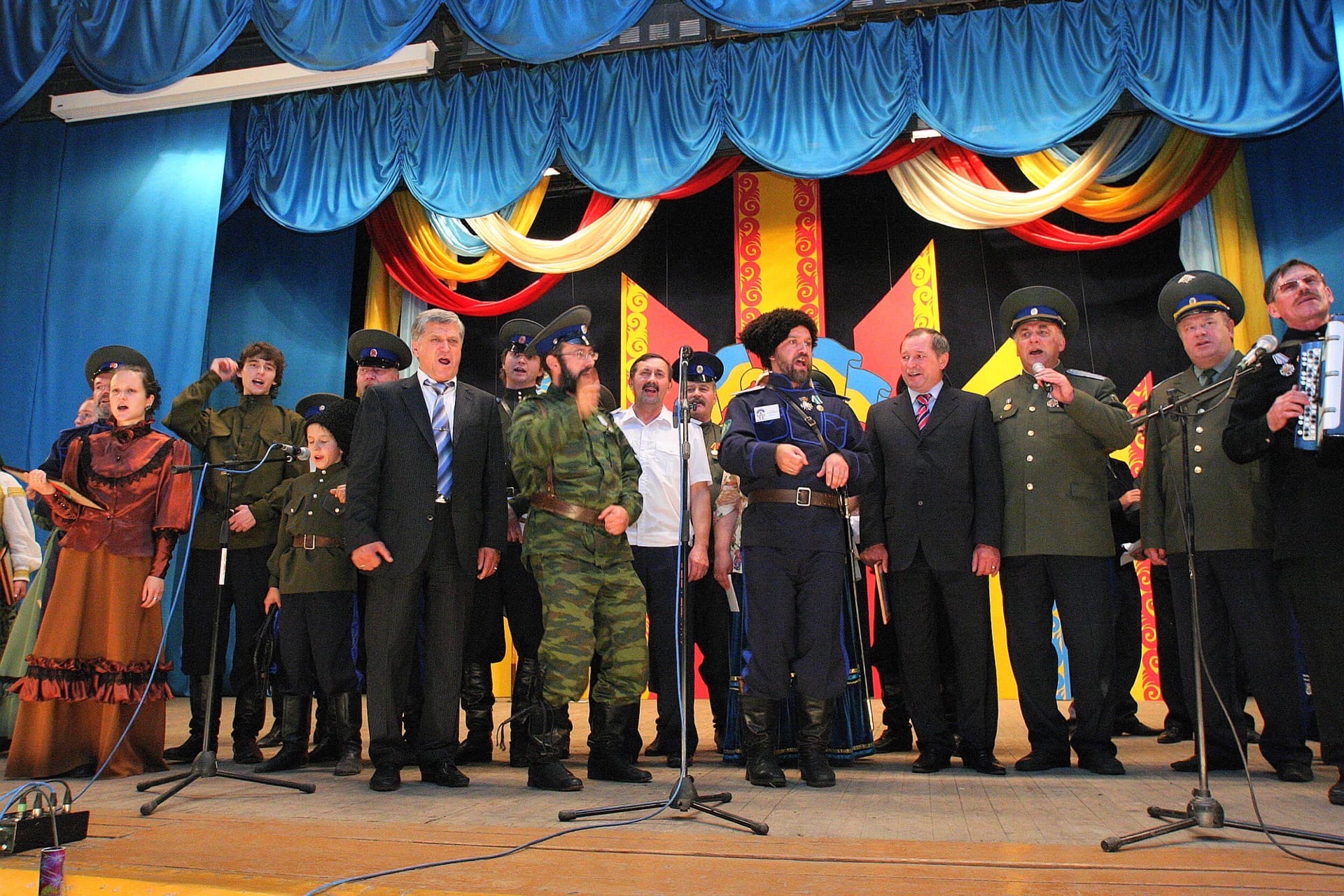 Подведены итоги фестиваля традиционной казачьей культуры «Родники золотой долины» Подведены итоги фестиваля традиционной казачьей культуры «Родники золотой долины»