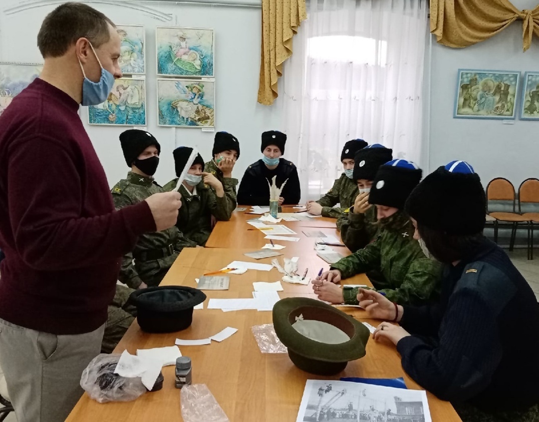 Верхнеуральские кадеты познакомились с историей родного города