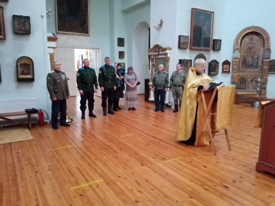 Казаки станицы «Верхнеуральская» едут пополнять добровольческий отряд Форштадт