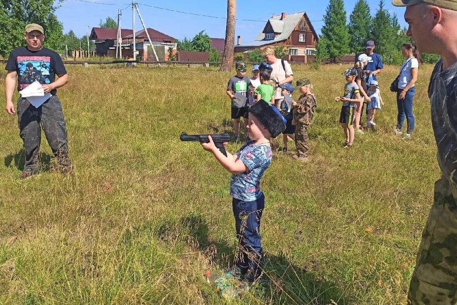 Пятилетнего казачонка наградили кубком как самого юного стрелка
