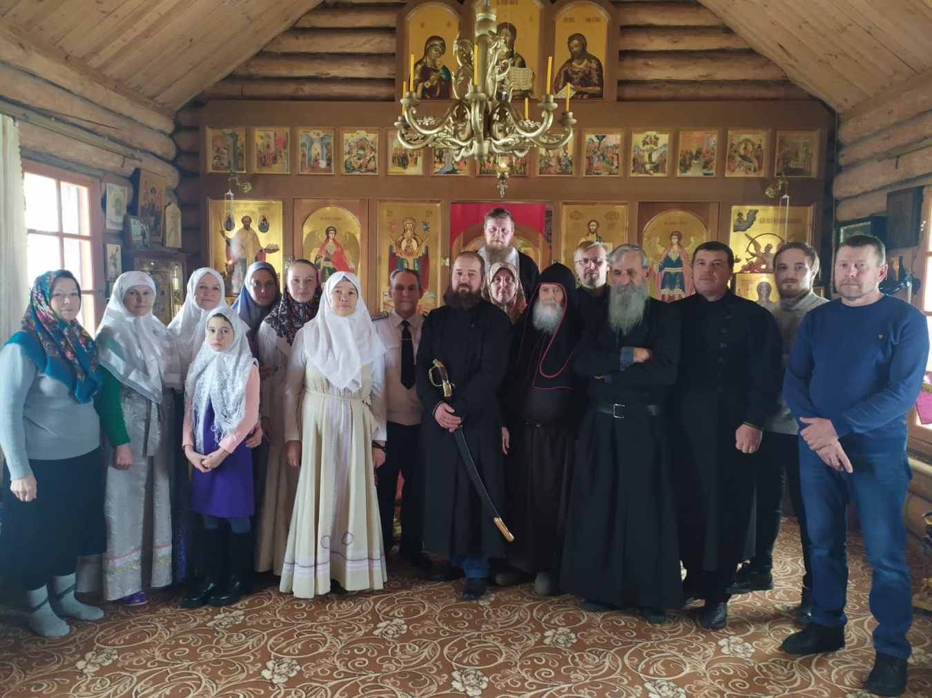 В Верхнем Тагиле казаки помолились в престольный праздник храма Архистратига Михаила