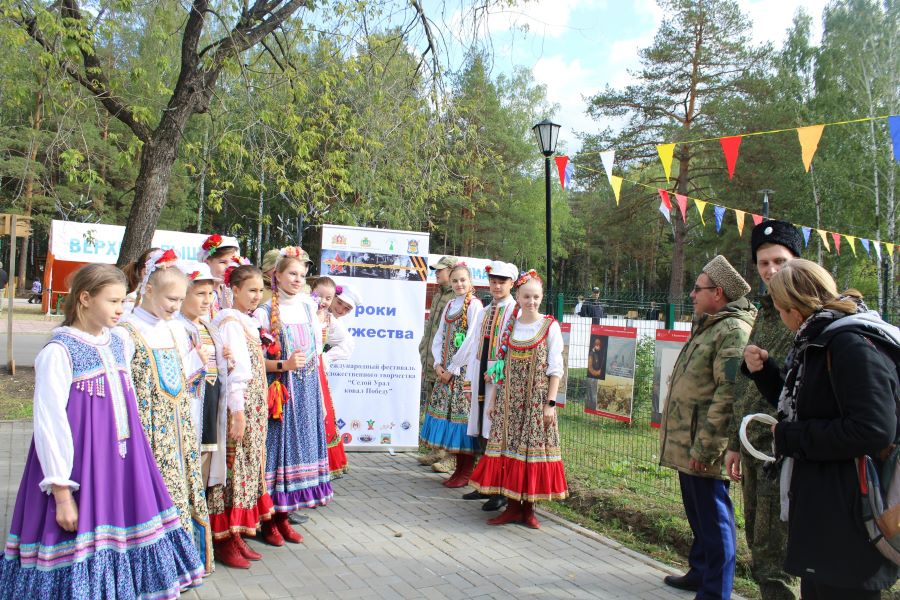 Планшетная выставка о казачестве «побывала» в Верхней Пышме Планшетная выставка о казачестве «побывала» в Верхней Пышме