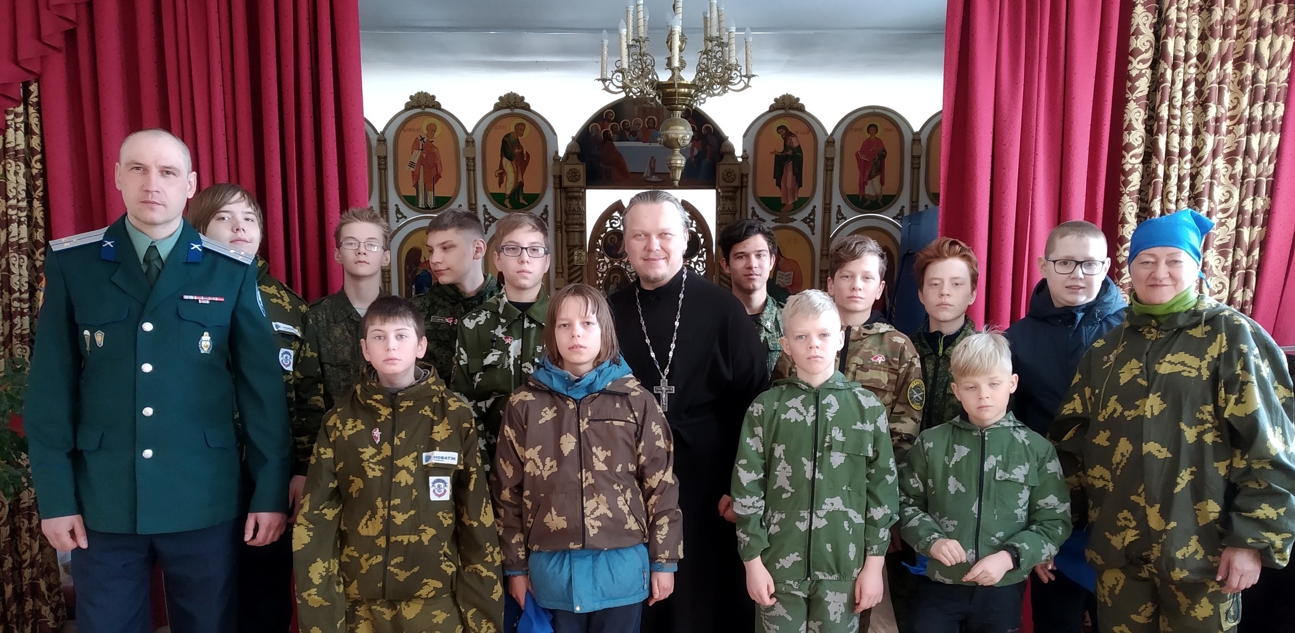 Воспитанники казачьего военно-патриотического клуба «Пластун» поучаствовали в историко-патриотических сборах Воспитанники казачьего военно-патриотического клуба «Пластун» поучаствовали в историко-патриотических сборах