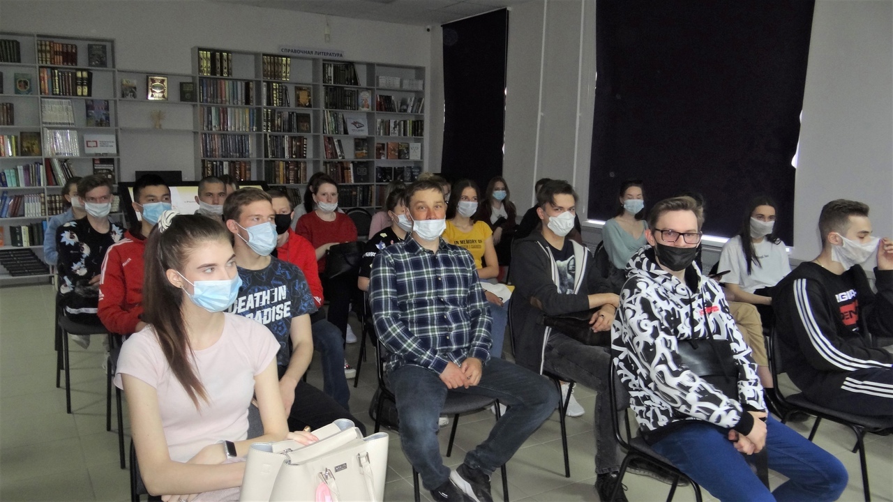 Воспитанники военно-патриотического клуба «Гранит» помогли в проведении исторического часа «Ледовое побоище»