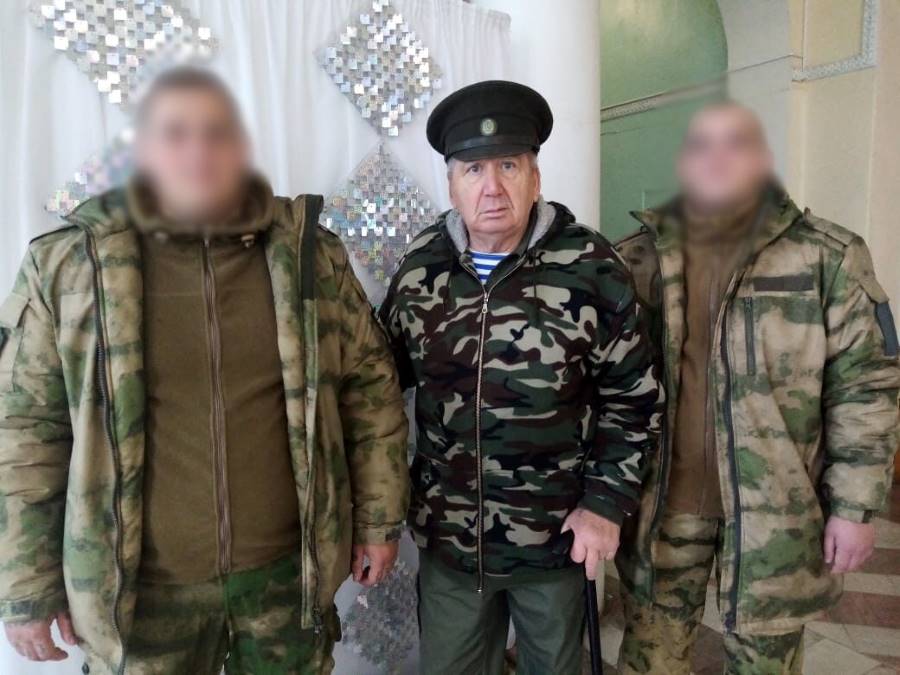 Невьянские казаки отправились служить по мобилизации