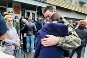 Патриотический долг – воинский долг: Из Оренбурга отправились мобилизованные резервисты