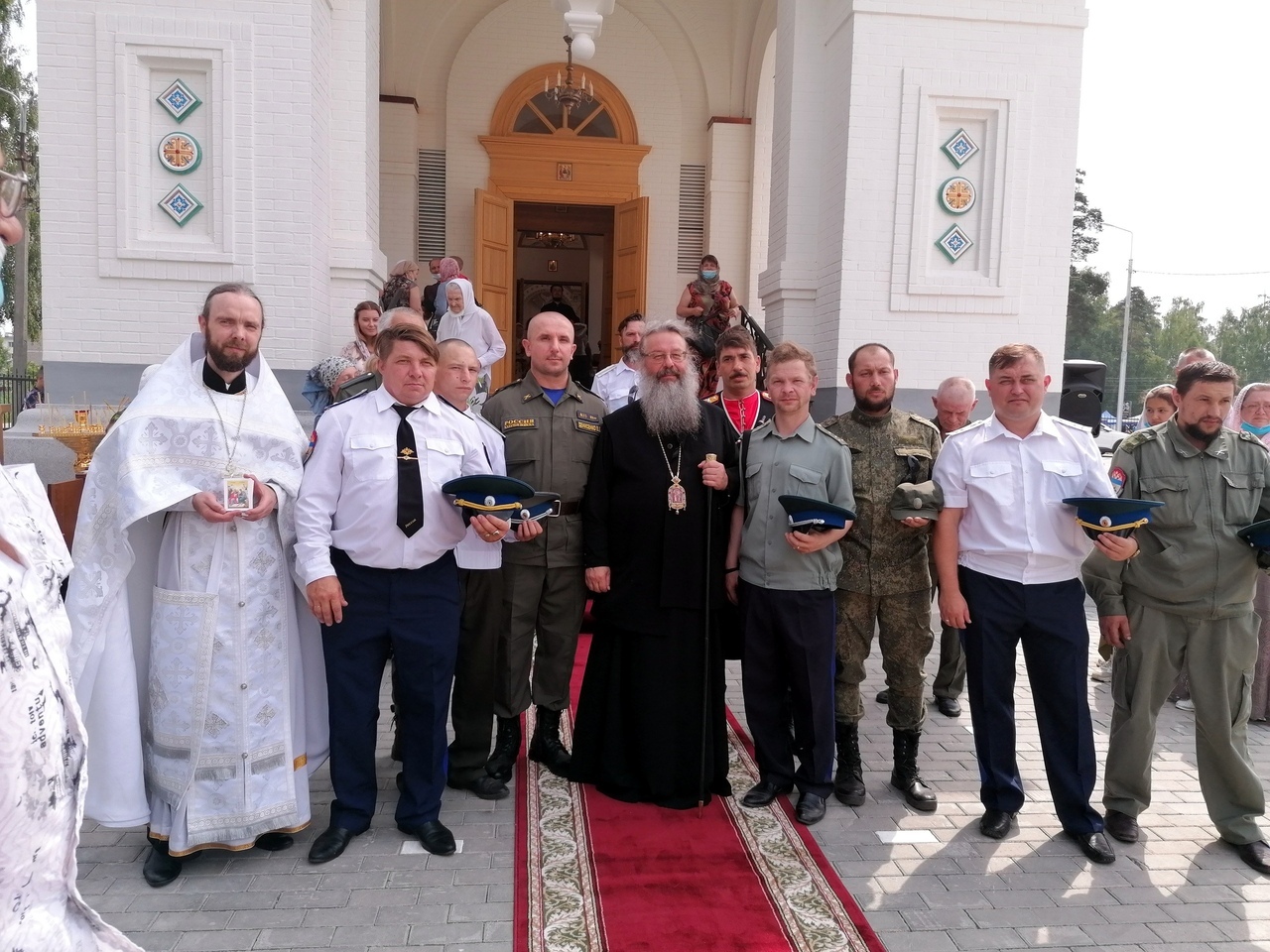 В Верхней Пышме освятили казачий храм во имя святых праведных Иоакима и Анны