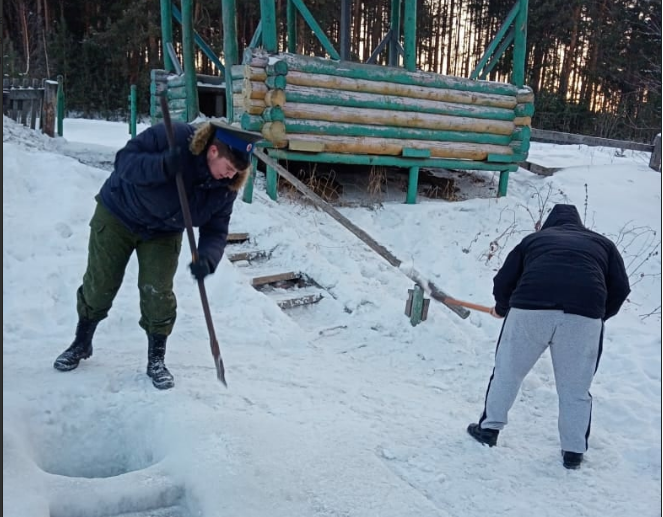 Казаки куреня «Бобровский» оказали помощь местным жителям