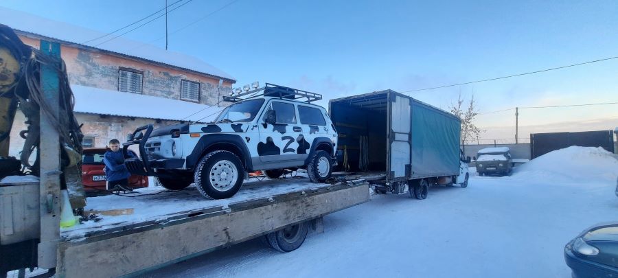 Сухоложские казаки отправили бойцам «Ниву»