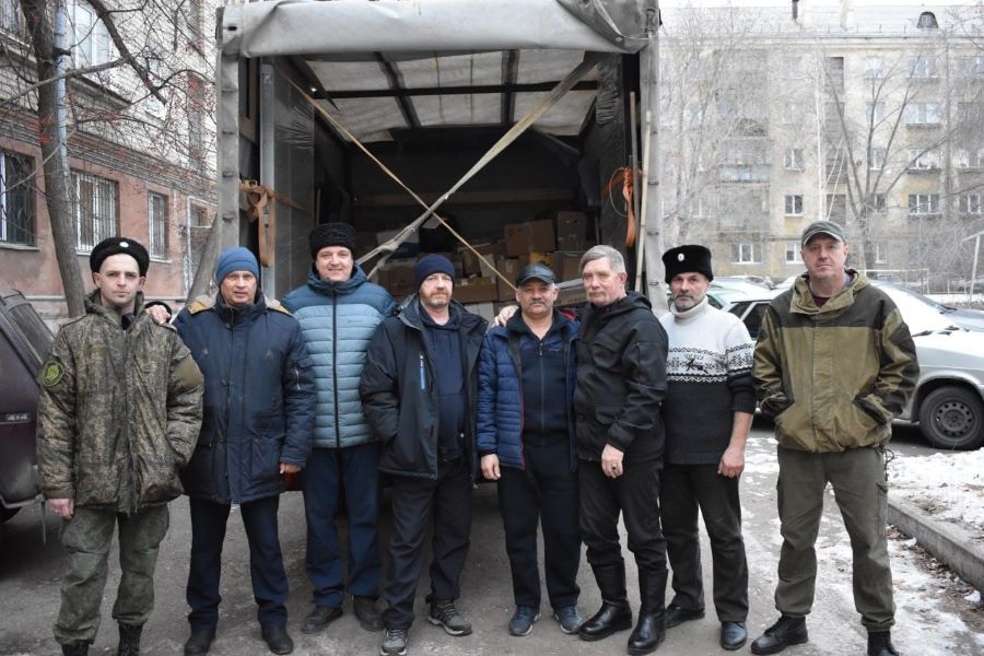 Казаки Магнитогорска сопроводили гуманитарный груз до 239-го танкового полка
