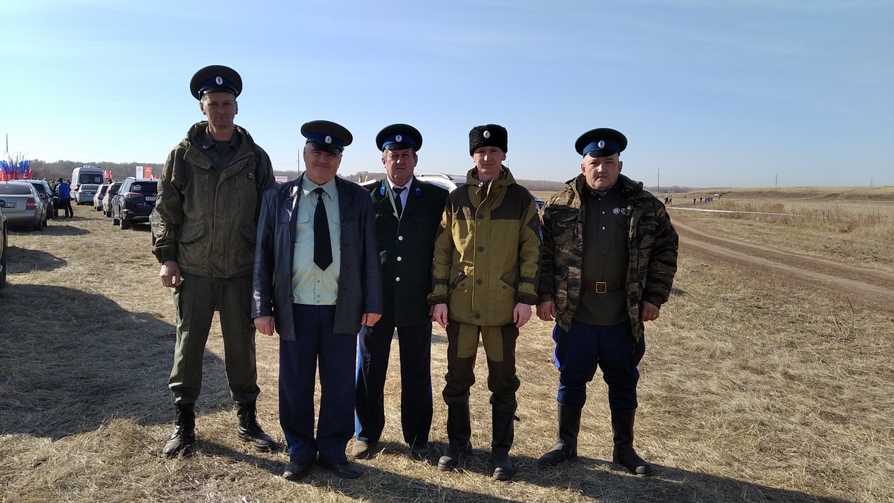Казаки на кроссе: В Оренбургском районе казаки помогли провести чемпионат России по легкоатлетическому кроссу