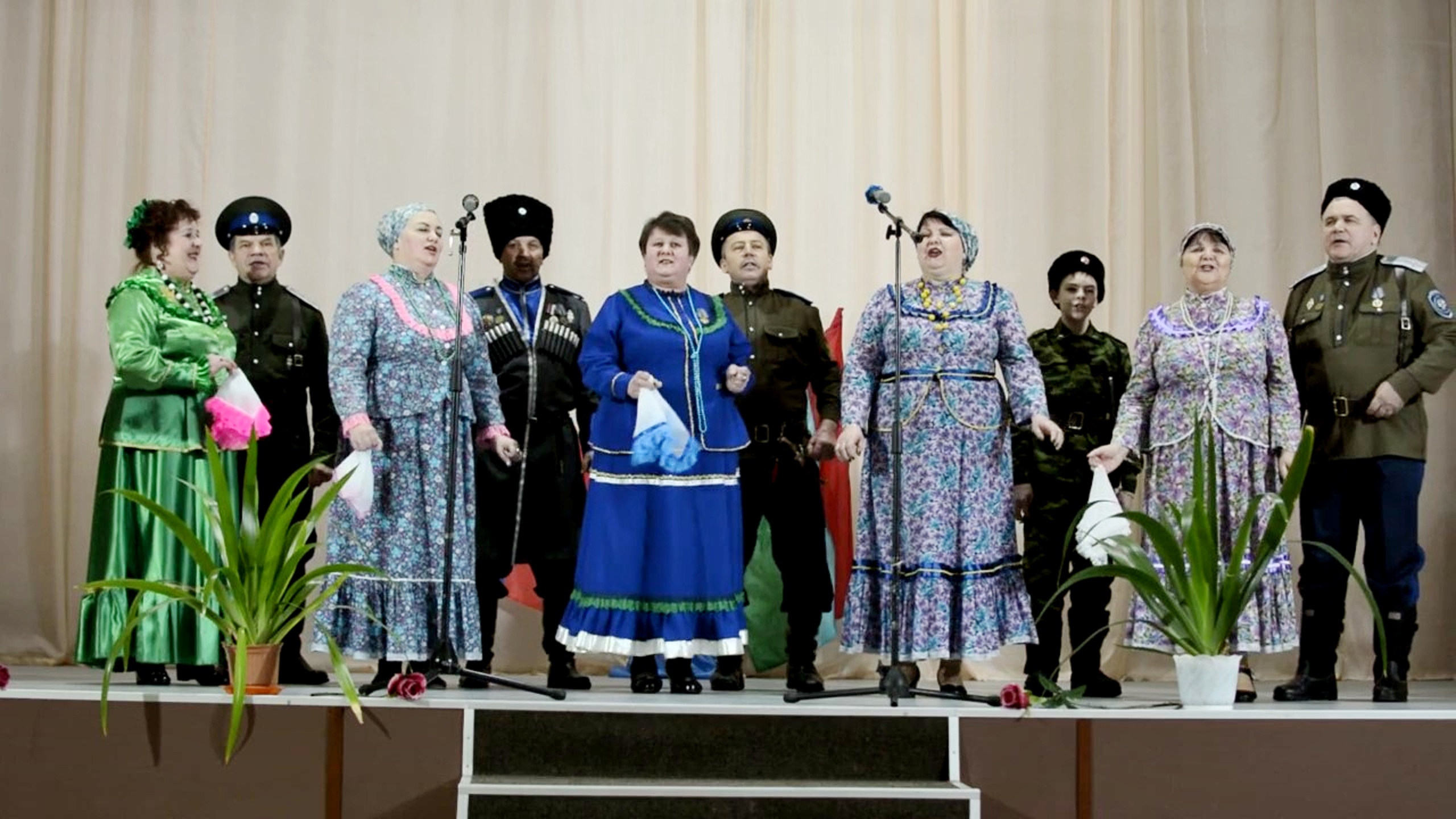 В День защитника Отечества казачий ансамбль представительства ОВКО в Карелии выступил для подопечных отделения милосердия В День защитника Отечества казачий ансамбль представительства ОВКО в Карелии выступил для подопечных отделения милосердия