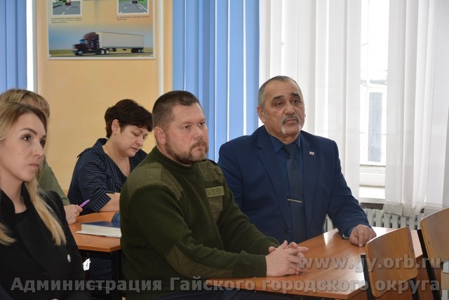 В Оренбуржье стартовал военно-патриотический месячник В Оренбуржье стартовал военно-патриотический месячник