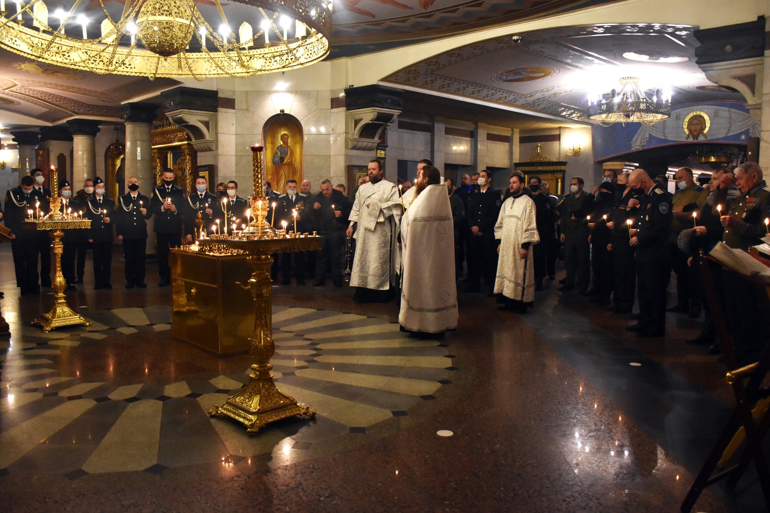 В день 102-й годовщины расказачивания в Екатеринбурге состоялась панихида по всем убиенным казакам В день 102-й годовщины расказачивания в Екатеринбурге состоялась панихида по всем убиенным казакам