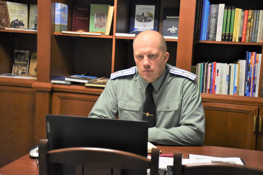 Заместитель войскового атамана представил штабную библиотеку на международном семинаре