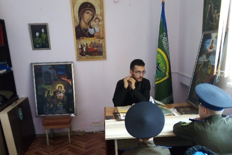 Хутор в Агаповке ввел предмет Закон Божий для своих казачат