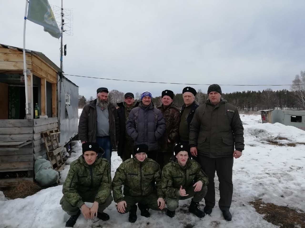 Златоустовские казаки и кадеты начали подготовку казачьего полевого лагеря